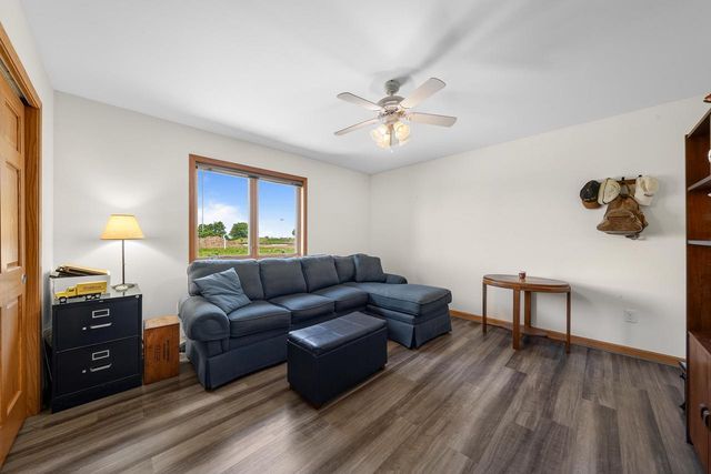 211 Windmill LANE, Walworth, WI 53184