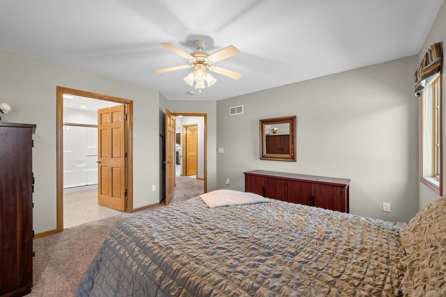 211 Windmill LANE, Walworth, WI 53184