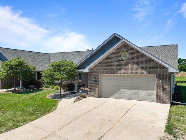 211 Windmill LANE, Walworth, WI 53184