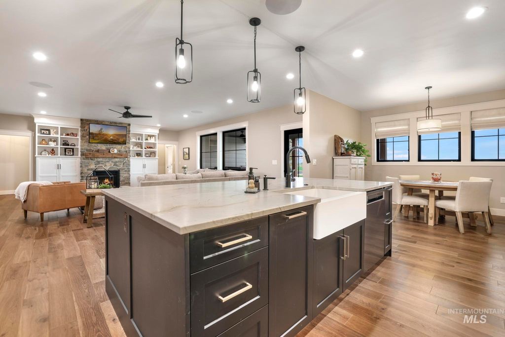 394 East 300 South, Burley, ID 83318 photo 16