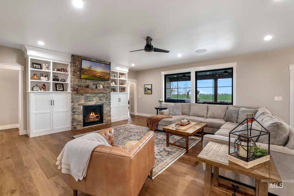 394 East 300 South, Burley, ID 83318 photo 8