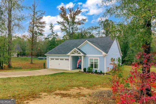 153 N Point Circle, Hartwell, GA 30643