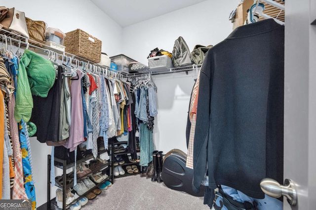 153 N Point Circle, Hartwell, GA 30643