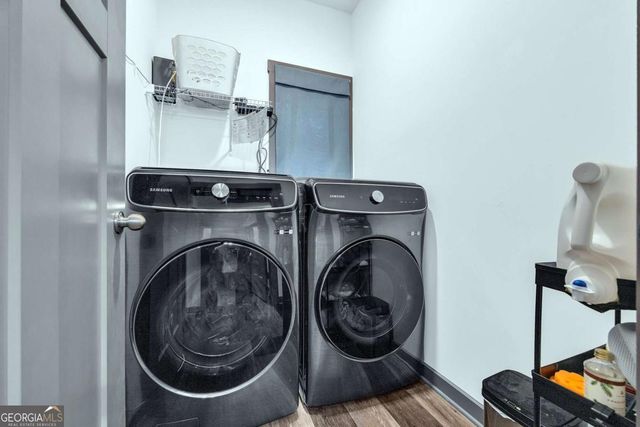 153 N Point Circle, Hartwell, GA 30643