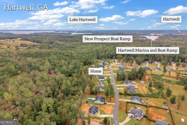 153 N Point Circle, Hartwell, GA 30643