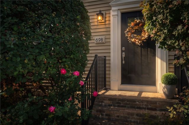 698 High Street, Cumberland, RI 02864