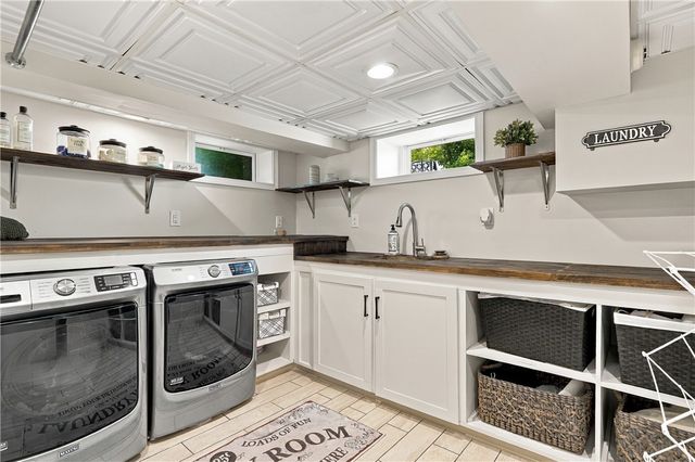 698 High Street, Cumberland, RI 02864