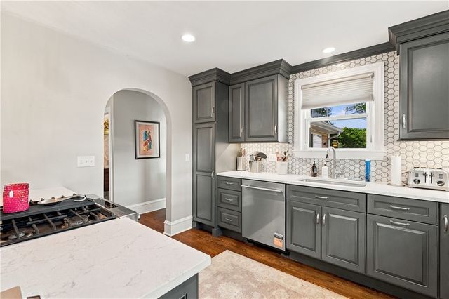698 High Street, Cumberland, RI 02864