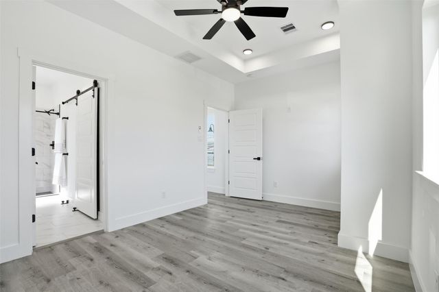 116 S 3rd Street, La Porte, TX 77571