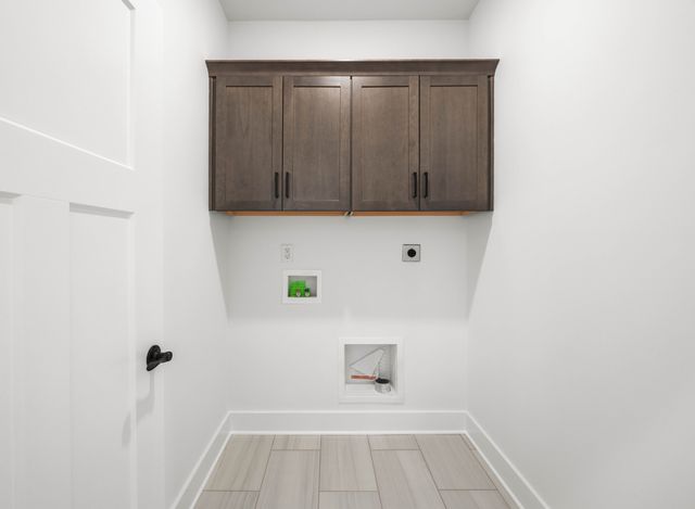 161 Aspen Pine Dr, Clarksville, TN 37043