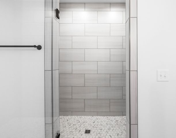 161 Aspen Pine Dr, Clarksville, TN 37043