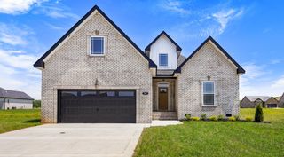 161 Aspen Pine Dr, Clarksville, TN 37043