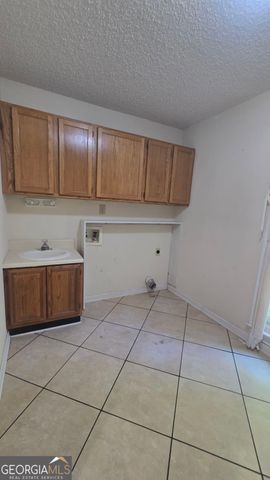 833 Mobley Bridge Road, Hogansville, GA 30230