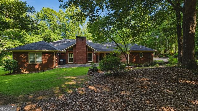 833 Mobley Bridge Road, Hogansville, GA 30230