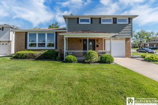 212 North Creek Drive, Cheektowaga, NY 14225