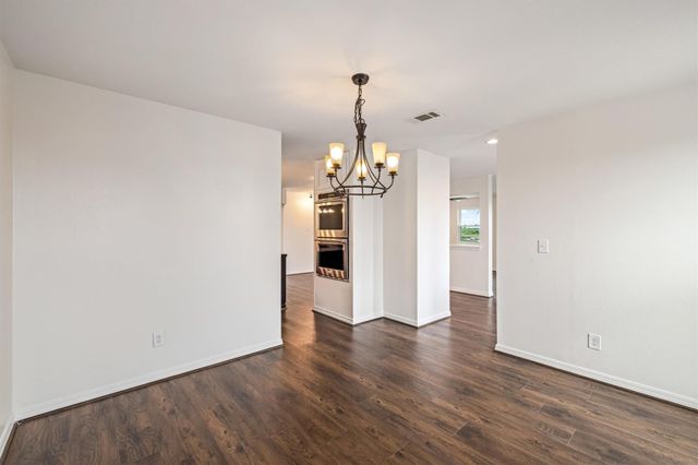 8902 Teichman Road, Galveston, TX 77554
