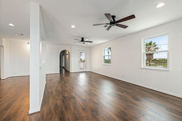 8902 Teichman Road, Galveston, TX 77554