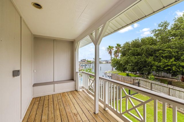 8902 Teichman Road, Galveston, TX 77554