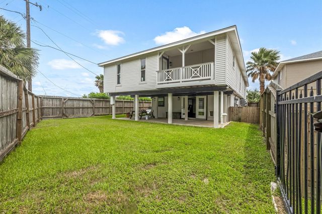 8902 Teichman Road, Galveston, TX 77554