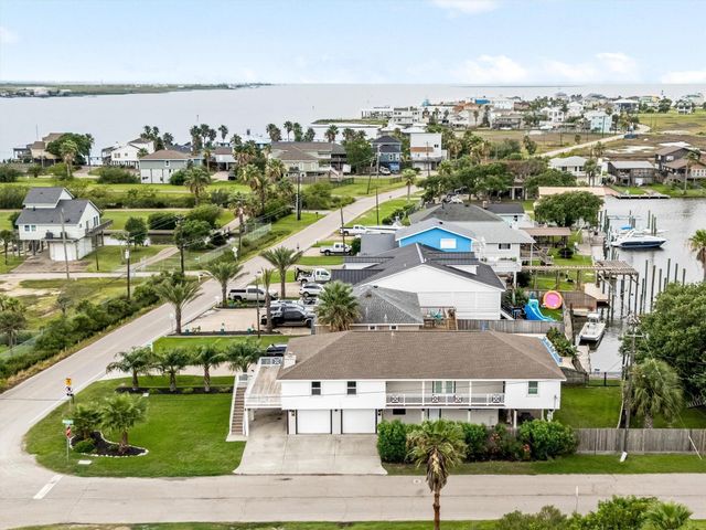 8902 Teichman Road, Galveston, TX 77554