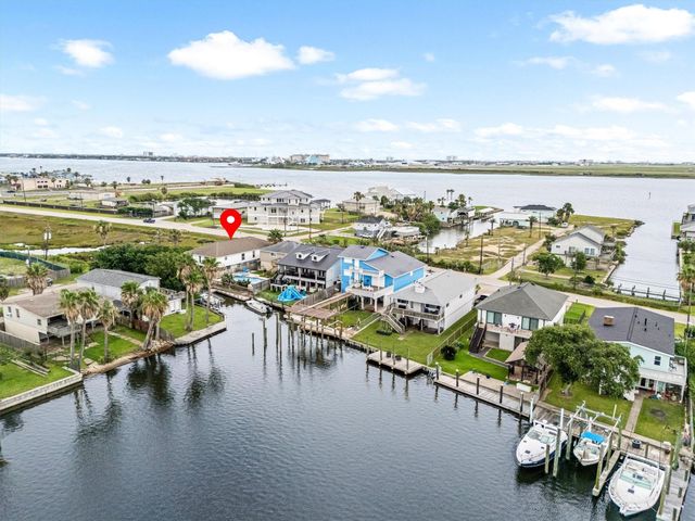 8902 Teichman Road, Galveston, TX 77554