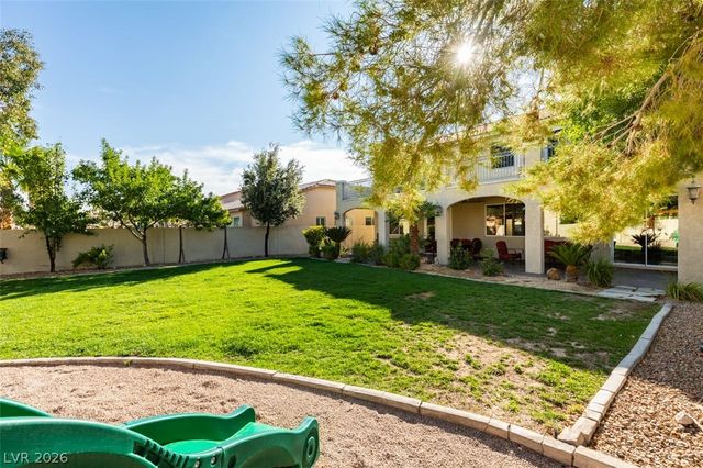 5056 Shadow Palm Court, Las Vegas, NV 89148