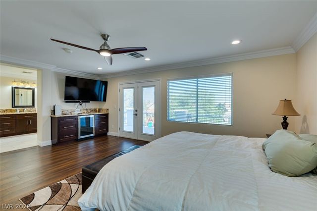 5056 Shadow Palm Court, Las Vegas, NV 89148