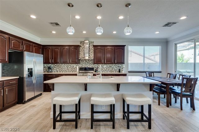 5056 Shadow Palm Court, Las Vegas, NV 89148