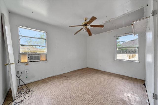 7406 W Lambuth Lane, Deer Park, TX 77536