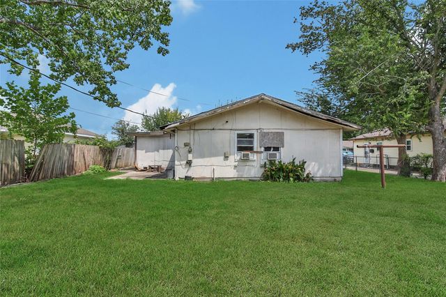 7406 W Lambuth Lane, Deer Park, TX 77536