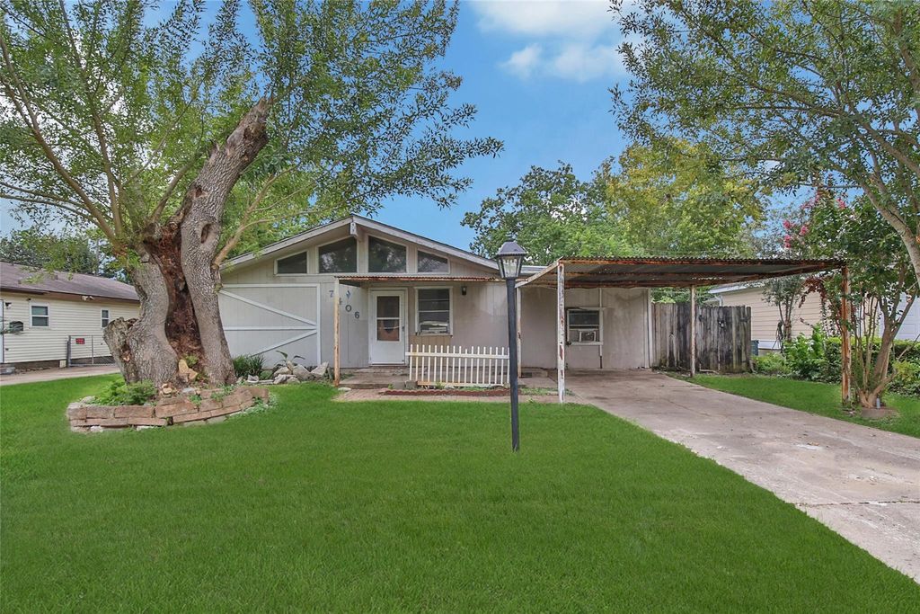 7406 W Lambuth Lane, Deer Park, TX 77536