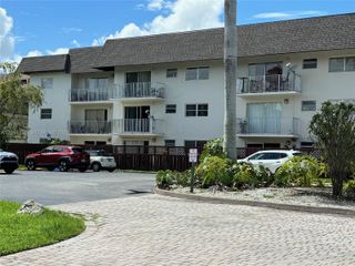 8601 SW 94 ST 126W, Miami, FL 33156