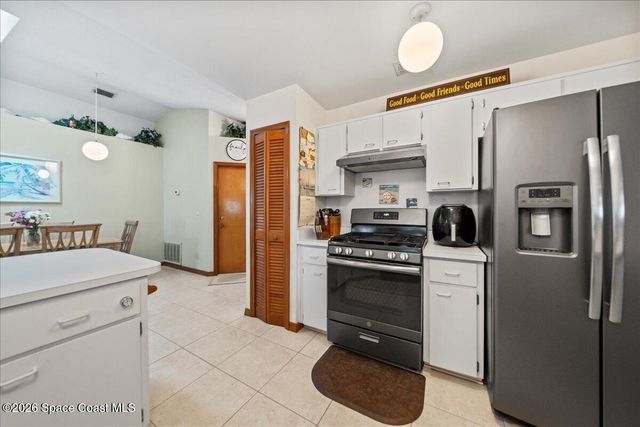 2390 Honeybrook Creek Drive, Melbourne, FL 32935