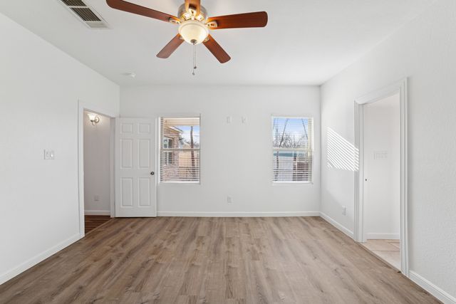 1253 E Jessamine Street, Fort Worth, TX 76104