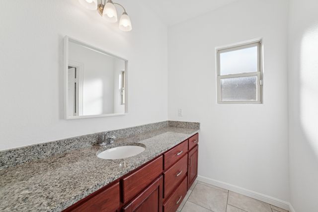 1253 E Jessamine Street, Fort Worth, TX 76104