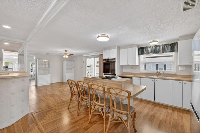 8580 Mary Ann Lane, Port St Lucie, FL 34952