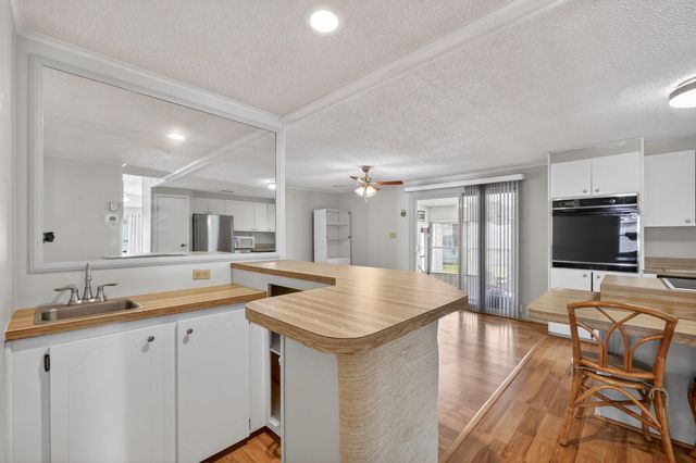 8580 Mary Ann Lane, Port St Lucie, FL 34952