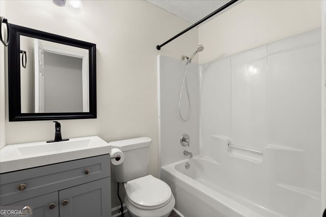 184 Ivy Trace Boulevard, Newnan, GA 30265