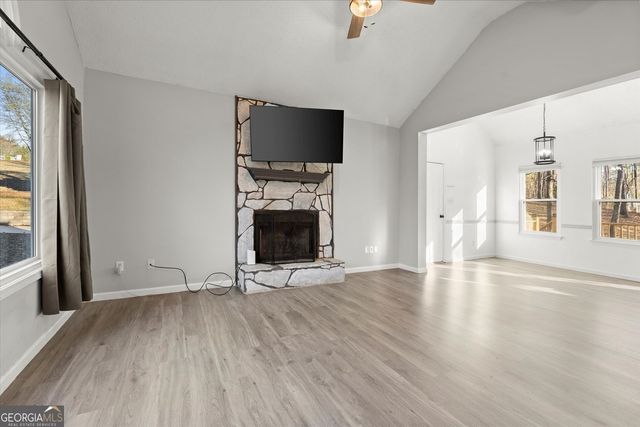 184 Ivy Trace Boulevard, Newnan, GA 30265