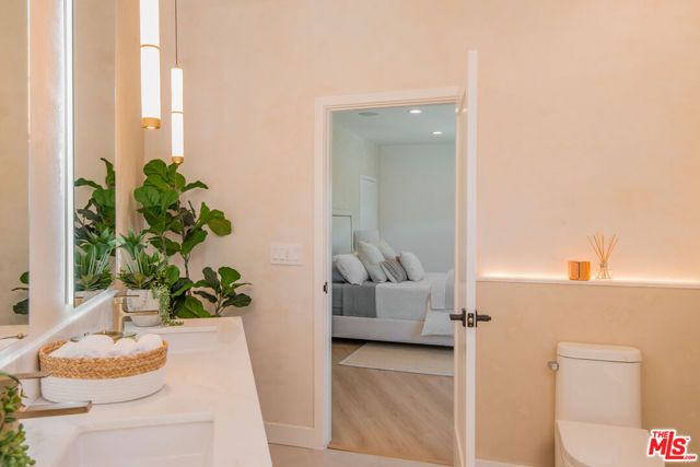 4211 Nogales Drive, Los Angeles, CA 91356