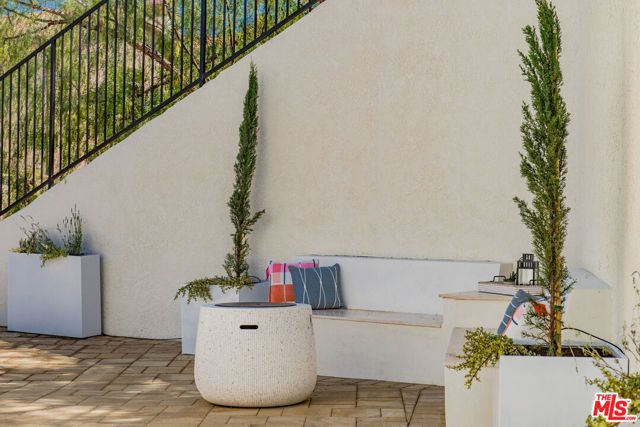 4211 Nogales Drive, Los Angeles, CA 91356