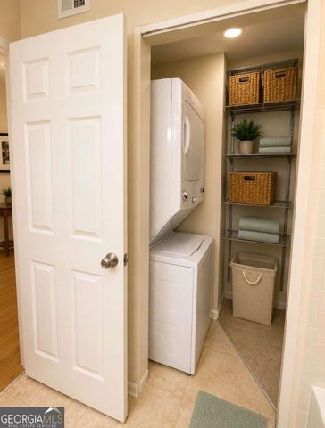 2043 Chastain Park Court NE, Atlanta, GA 30342