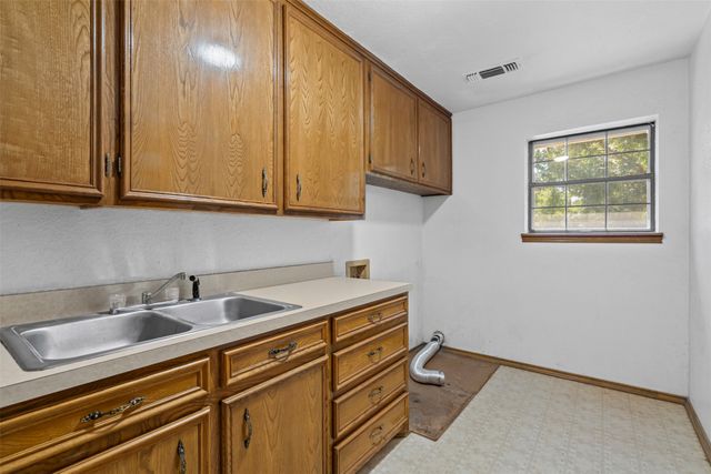 8800 County Road 530, Mansfield, TX 76063