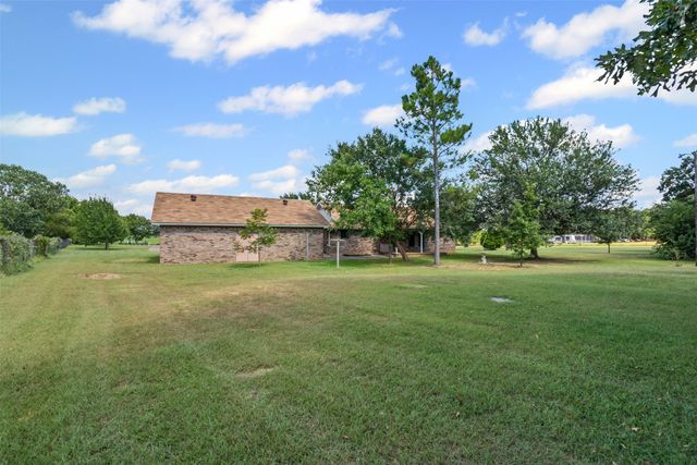 8800 County Road 530, Mansfield, TX 76063