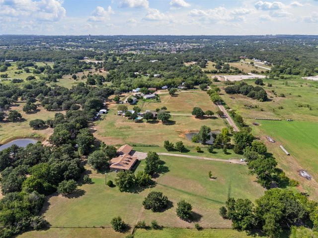 8800 County Road 530, Mansfield, TX 76063