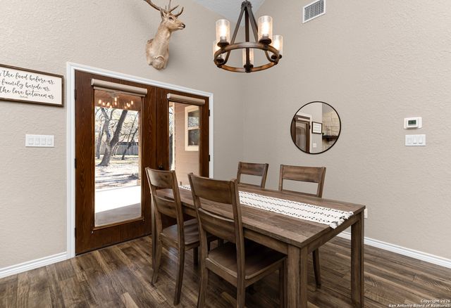 192 Great Oaks Blvd, La Vernia, TX 78121