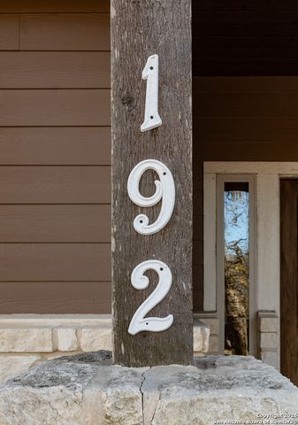 192 Great Oaks Blvd, La Vernia, TX 78121