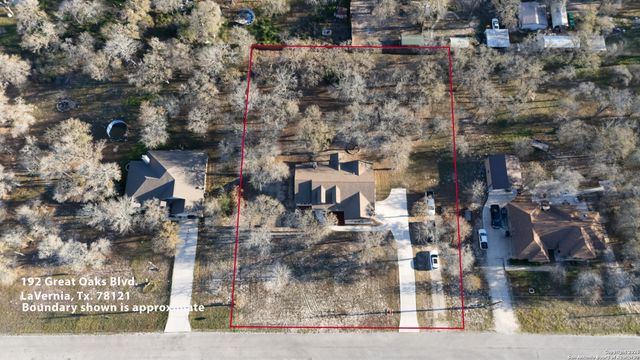 192 Great Oaks Blvd, La Vernia, TX 78121