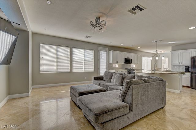 3765 Dusky Flycatcher Street, Las Vegas, NV 89122