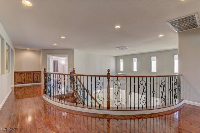 3765 Dusky Flycatcher Street, Las Vegas, NV 89122